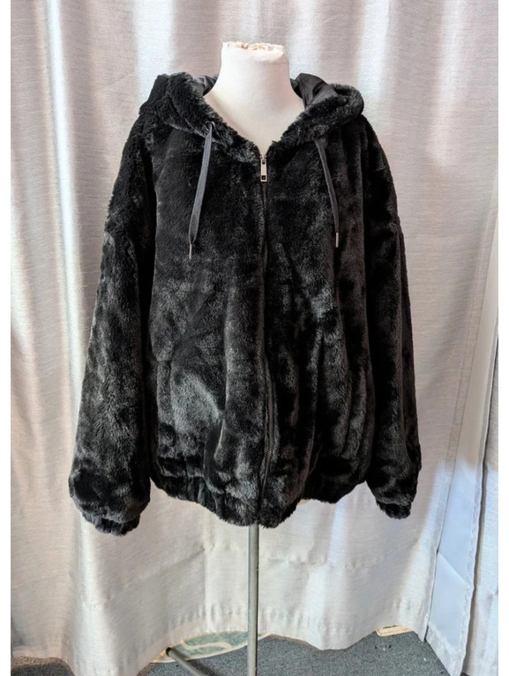 SOLD Black Faux Fur Hooded Winter Coat 2X XXL